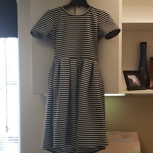 Cute LuLaRoe Amelia
